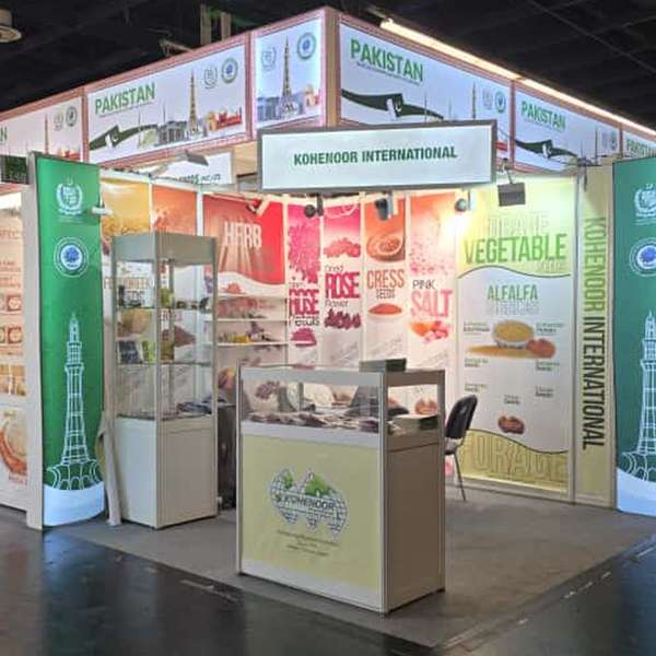 Meeting International Buyers